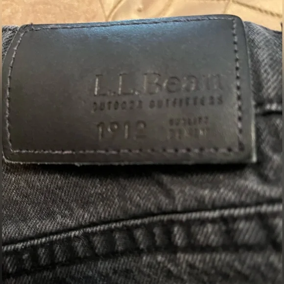 Men’s jeans/L.L. Bean, 32 x 32, black washed - Picture 3 of 4